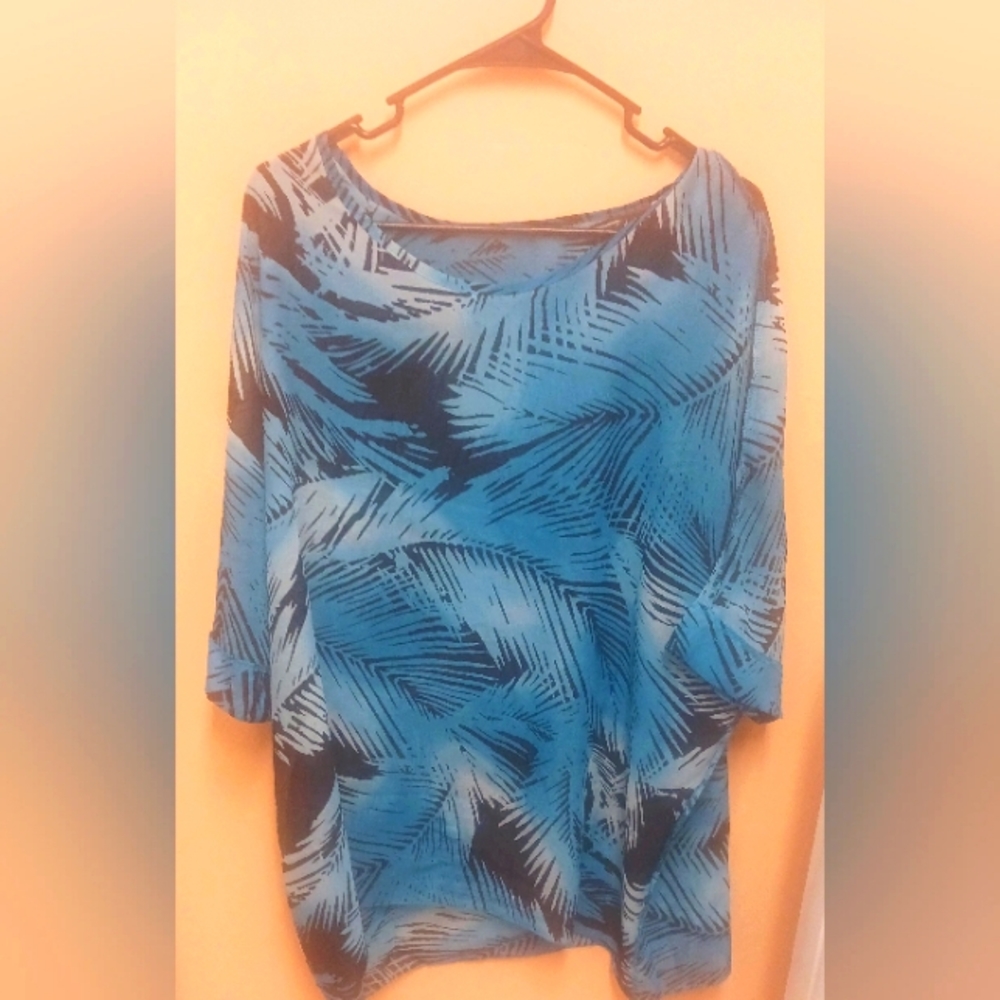 Flowy carribean top